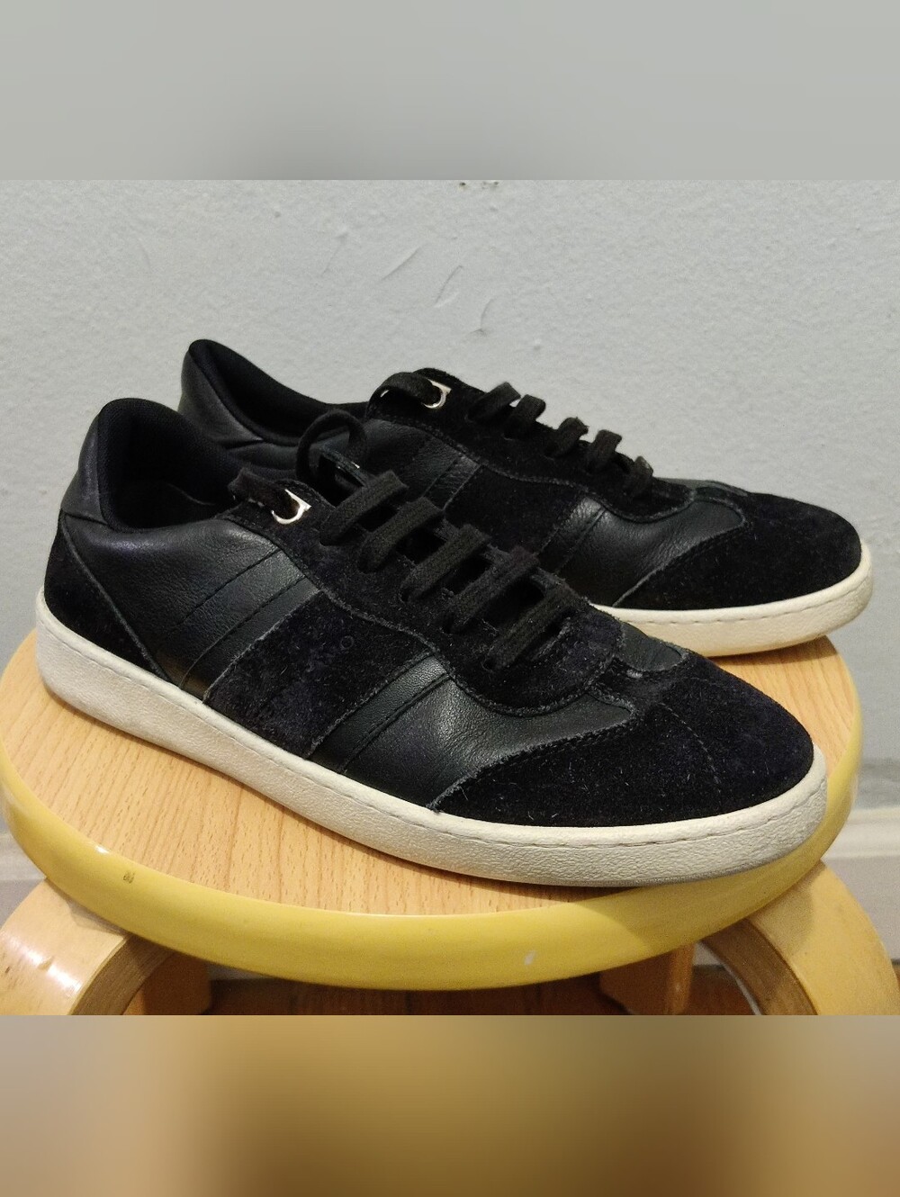 Salvatore Ferragamo Women's Size 6 Court Sneakers